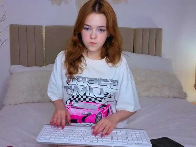 Melissa-me0w live cam on BongaCams