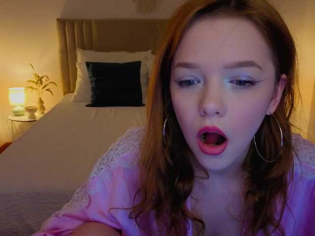 Melissa-me0w live cam on BongaCams