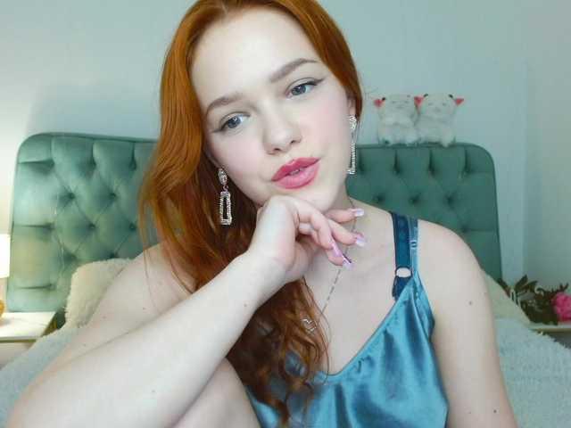 Melissa-me0w live cam on BongaCams