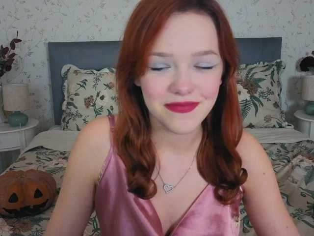 Melissa-me0w live cam on BongaCams