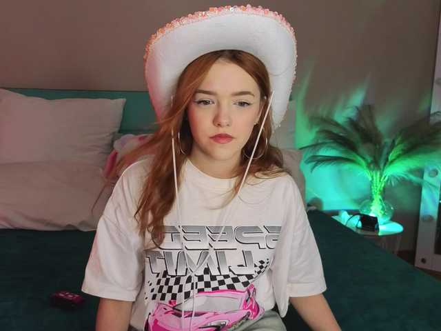 Melissa-me0w live cam on BongaCams