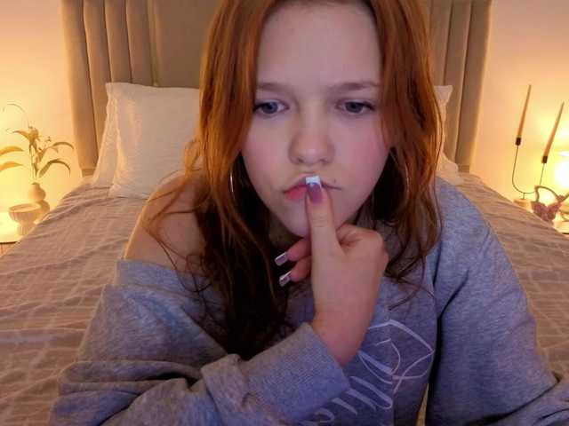 Melissa-me0w live cam on BongaCams