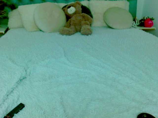 Melissa-me0w live cam on BongaCams