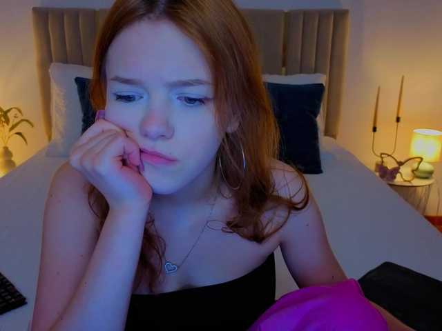 Melissa-me0w live cam on BongaCams