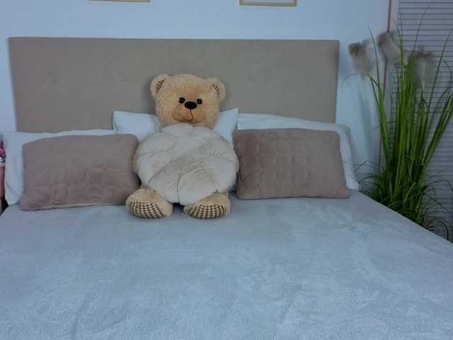 Melissa-me0w live cam on BongaCams