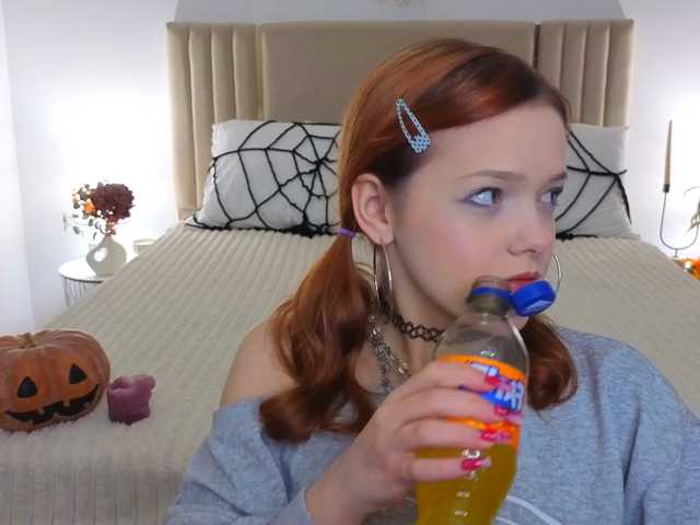 Melissa-me0w live cam on BongaCams