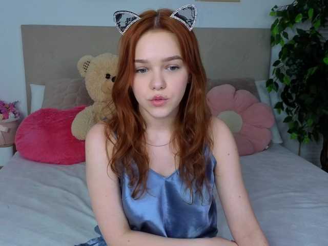 Melissa-me0w live cam on BongaCams