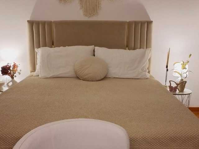Melissa-me0w live cam on BongaCams