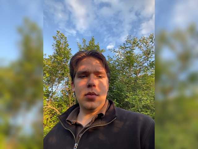 Live трансляция HushedHaze - Runet.cam