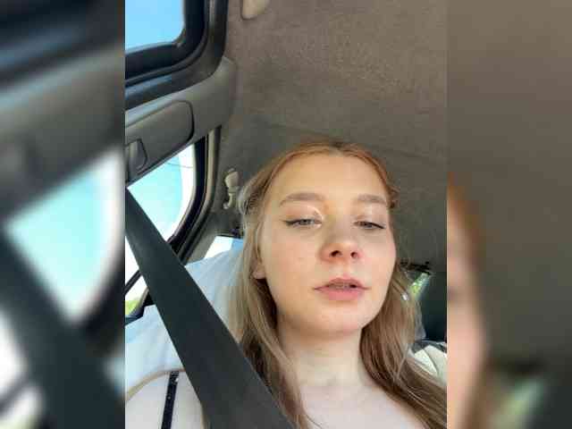 HushedHaze Live Webcam on BongaCams