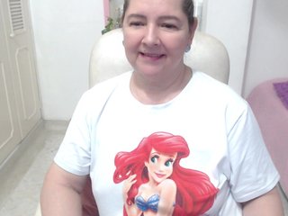 leonela-68 Porn Show