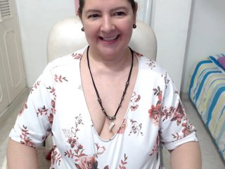 leonela-68 Porn Show