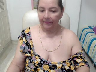 leonela-68 Porn Show