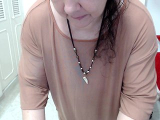 leonela-68 Porn Show