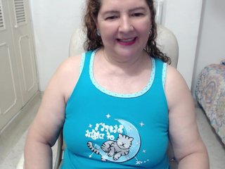 leonela-68 Porn Show