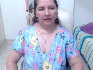 leonela-68 Porn Show