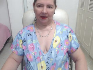 leonela-68 Porn Show