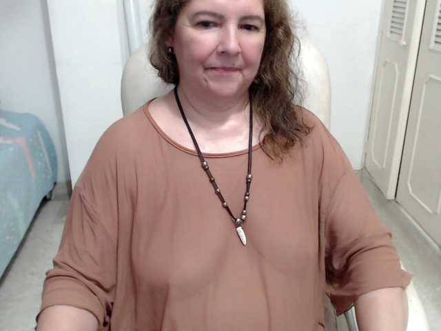 leonela-68