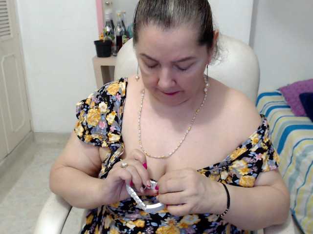leonela-68