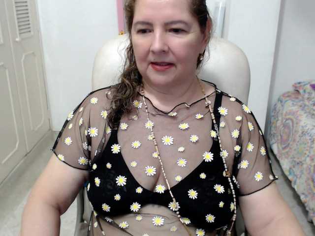 leonela-68