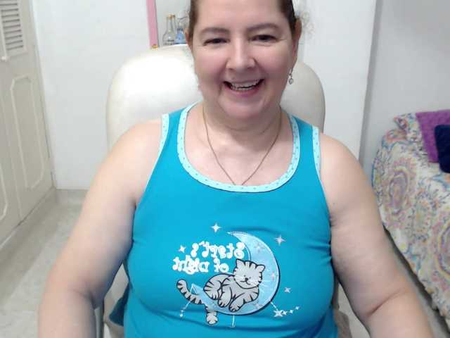 leonela-68 live cam on BongaCams