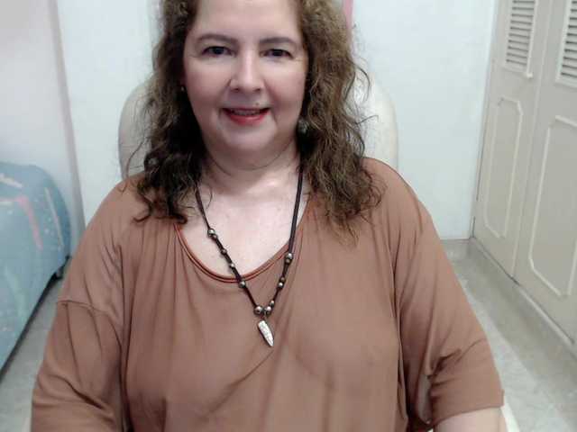 leonela-68 live webcam show