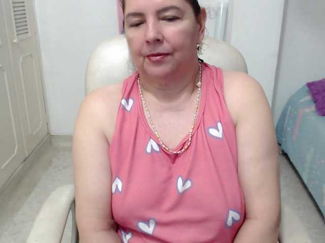 leonela-68 live webcam show