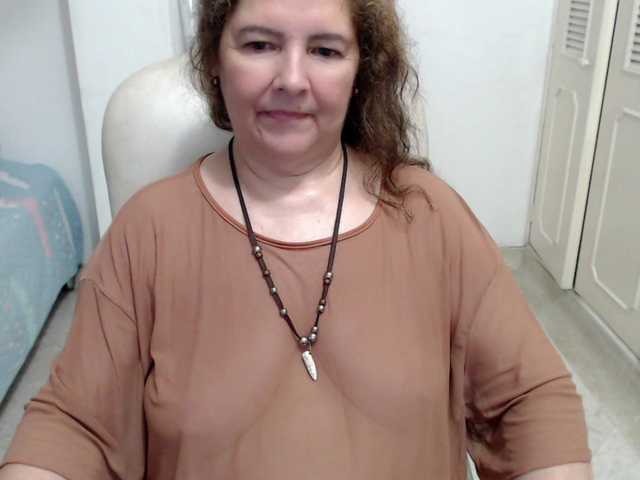 leonela-68 live webcam show
