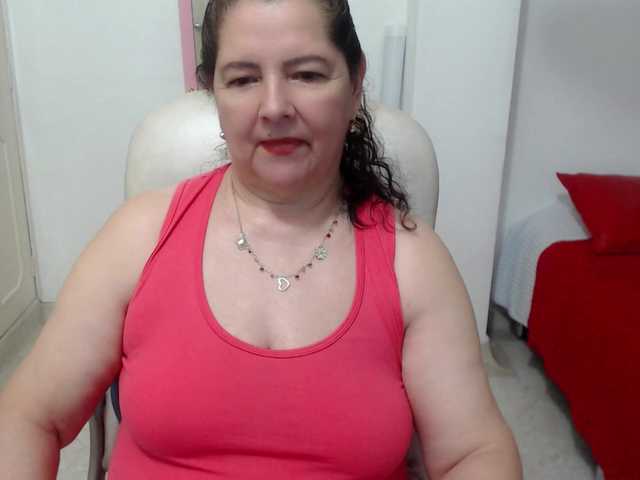 leonela-68 live cam on BongaCams