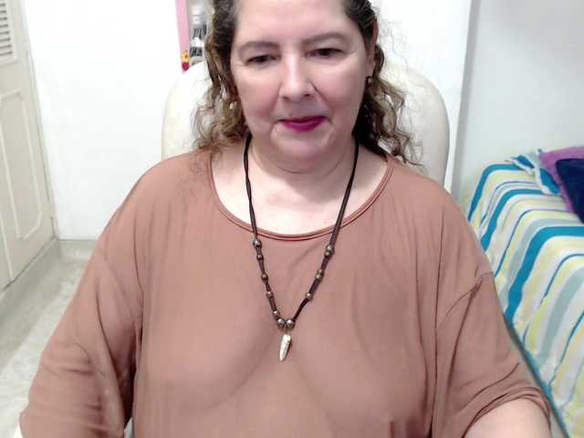 leonela-68