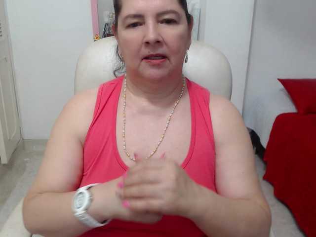 leonela-68 live cam on BongaCams
