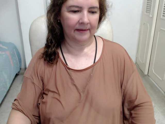 leonela-68 live webcam show