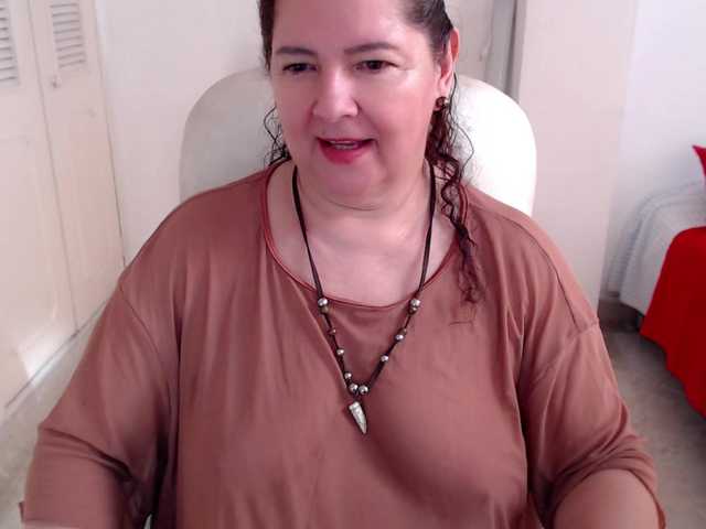 leonela-68