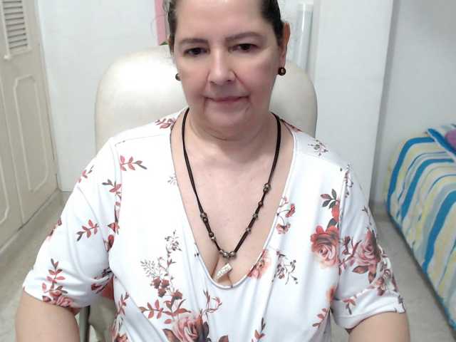 leonela-68