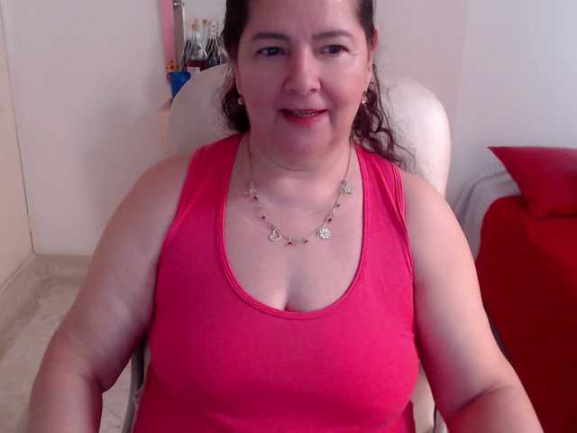 leonela-68 live cam on BongaCams