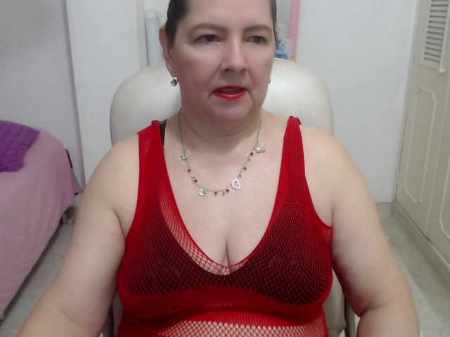 leonela-68 online