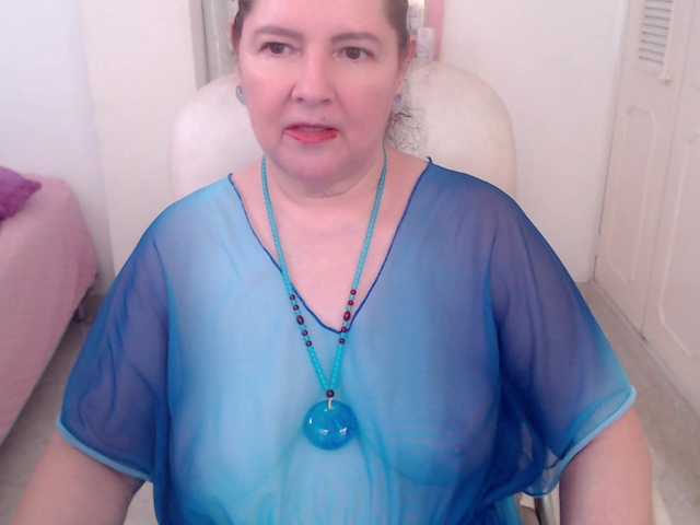 leonela-68 live sex