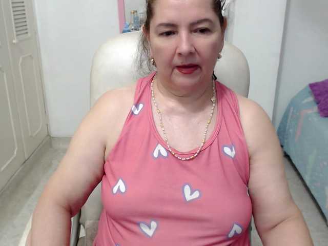 leonela-68 live webcam show