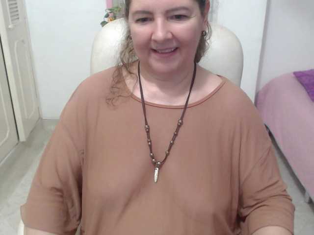 leonela-68