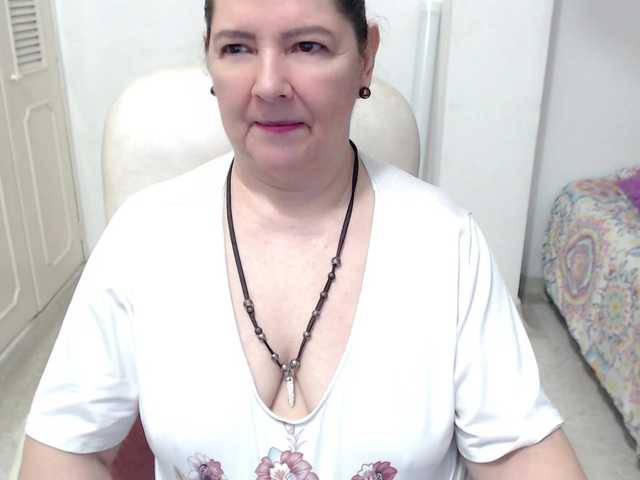 leonela-68