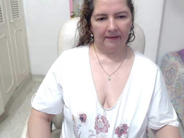 leonela-68