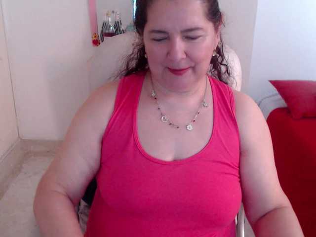 leonela-68 live cam on BongaCams