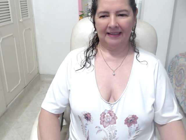 leonela-68
