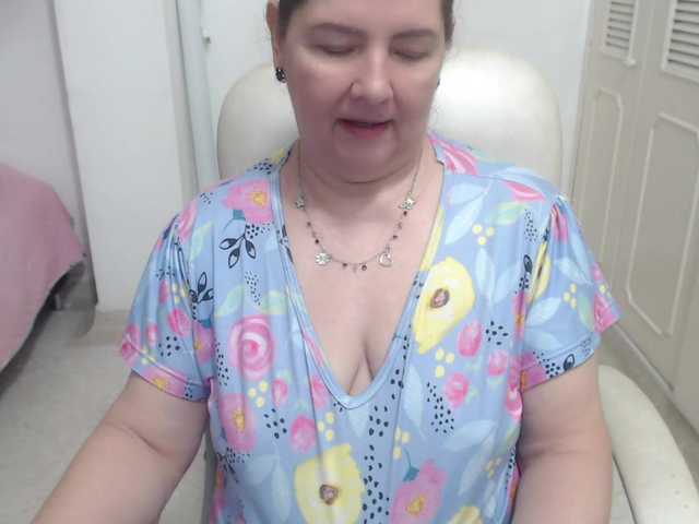 leonela-68 cam belle