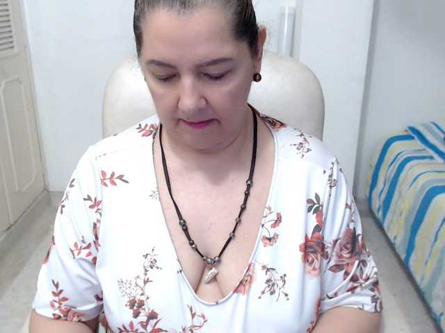 leonela-68
