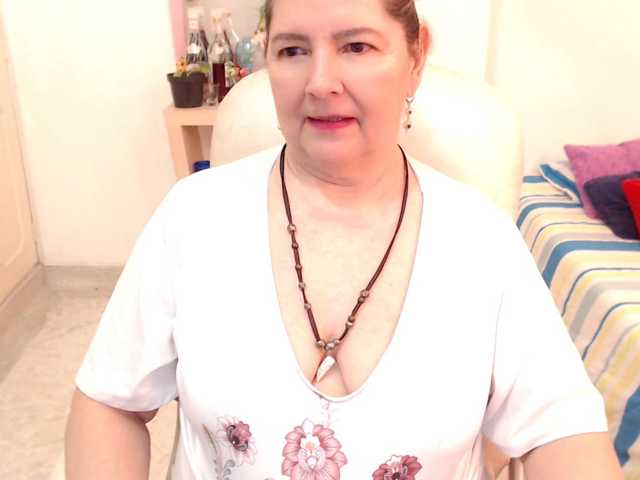 leonela-68