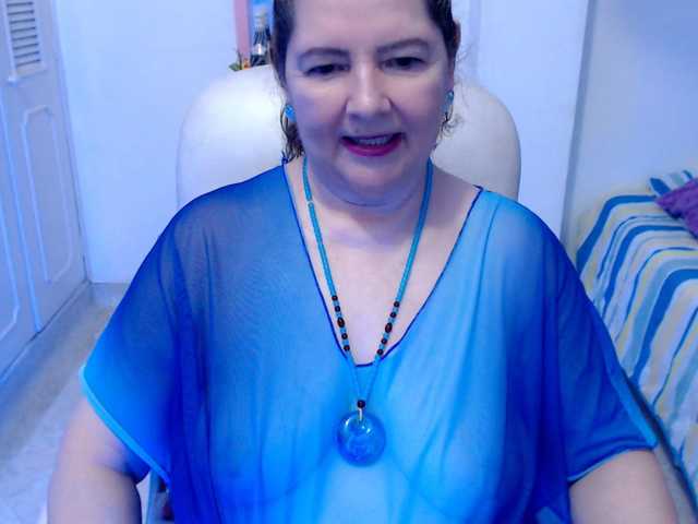 leonela-68 webcam bongacams model stream image