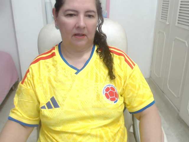 leonela-68