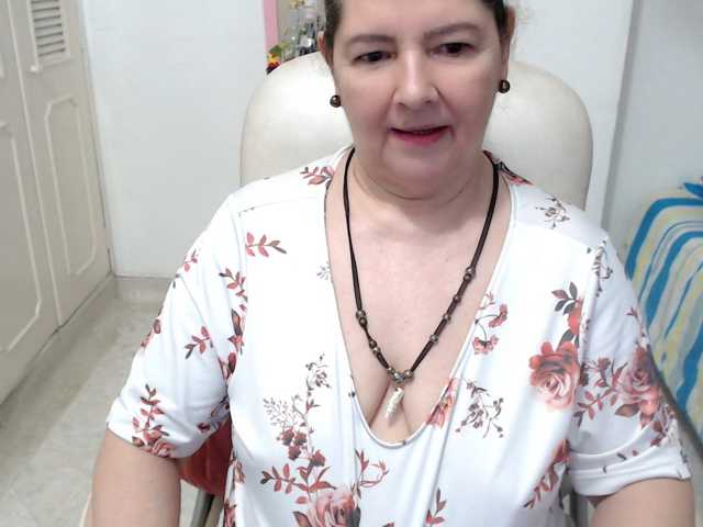 leonela-68