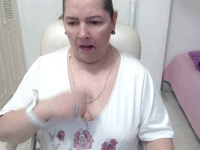 leonela-68